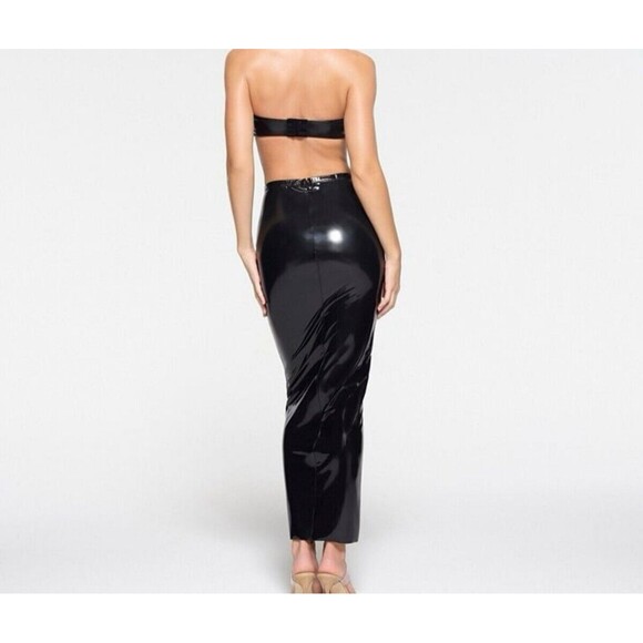 SKIMS Stretch Vinyl Onyx Tube Skirt, Size Medium. No Longer Sold! NWT - Picture 3 of 5